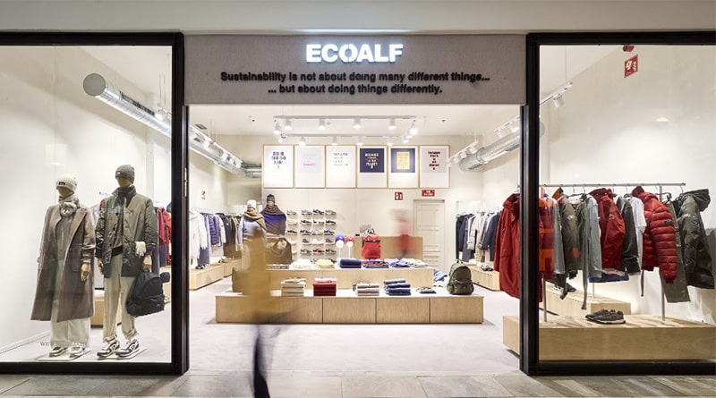 La marca de moda sostenible ofrece una amplia variedad de prendas atemporales, funcionales y hechas con materiales reciclados