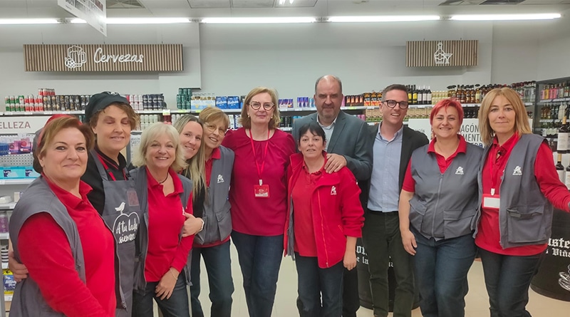 El supermercado cuenta con un equipo de 16 personas y continúa consolidándose como un referente comercial en Cariñena