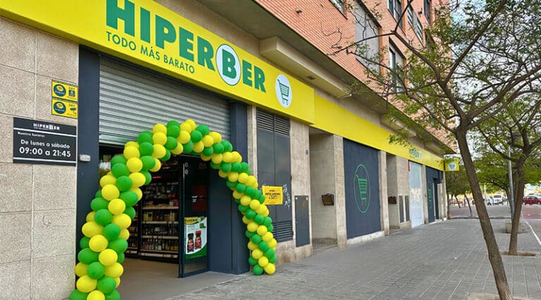 Con esta nueva incorporación, la cadena de supermercados alcanza los 96 establecimientos repartidos entre las provincias de Alicante, Valencia, Murcia y Albacete