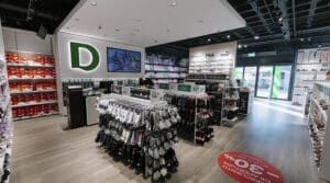 La nueva tienda Deichmann de Tenerife está ubicada en la planta cero del centro comercial y cuenta con una superficie total de venta de 447,03 metros cuadrados