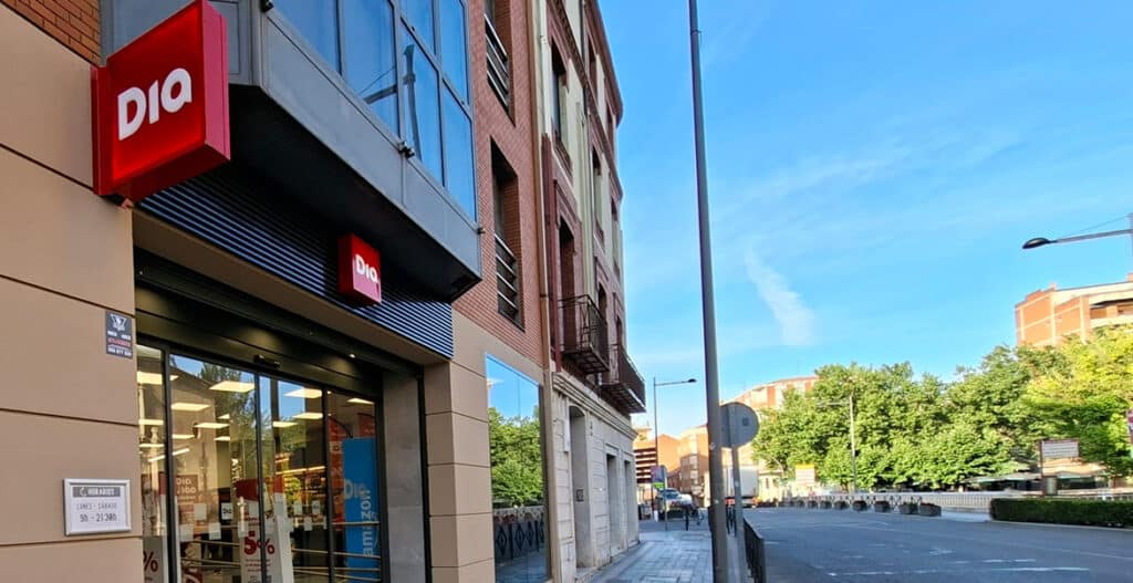 El nuevo establecimiento cuenta con una sala de ventas de 510 metros cuadrados y ofrece cerca de 4.900 referencias