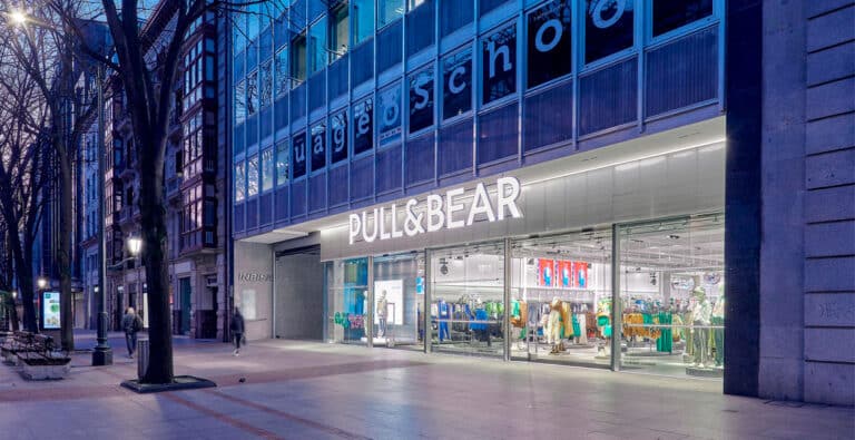 Inditex subirá el sueldo a empleados de tienda un 12,5% hasta 2028