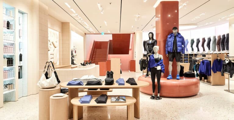 Lululemon, con más ventas en el primer trimestre, impactada en el beneficio