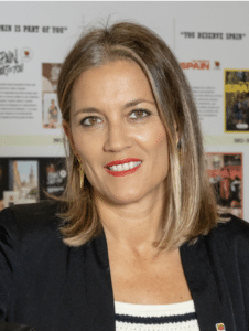 En portada: María Martínez-Herrera, directora de Asedas